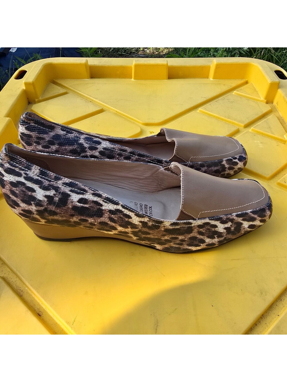 Zancos Women's Leopard Print Leather Loafers Size 7.5 with Synthetic Sole